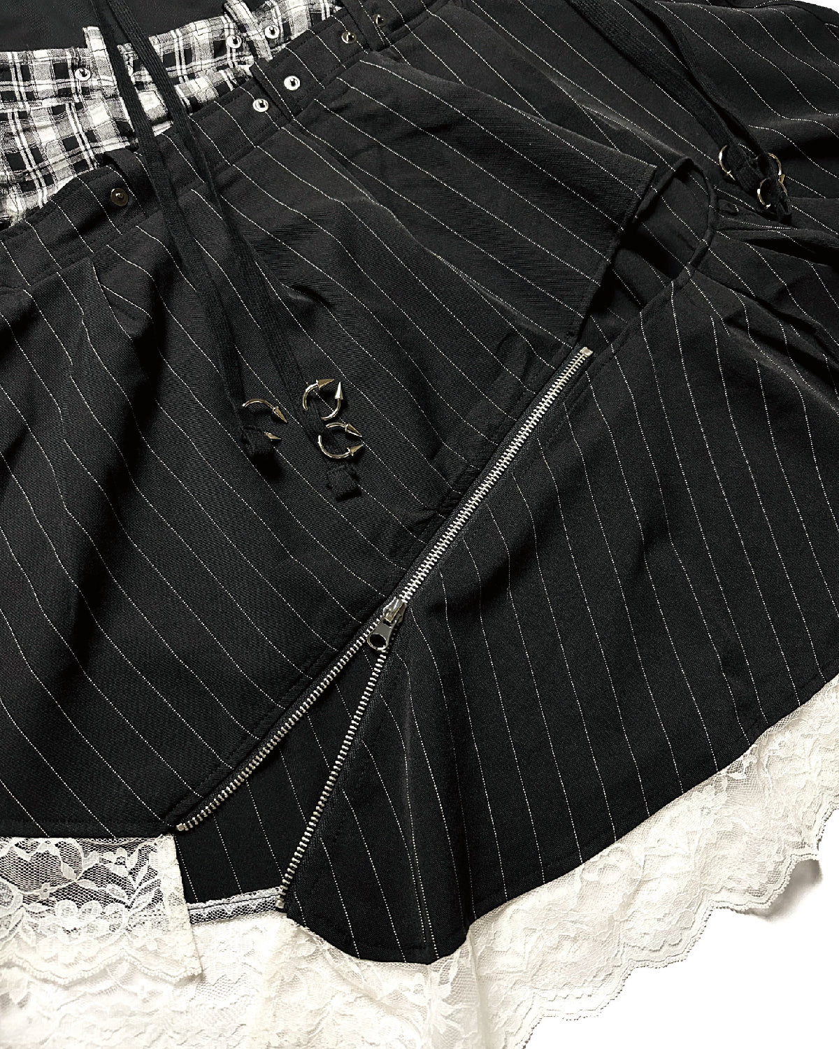 004 SKIRT - FRAYED BANQUET