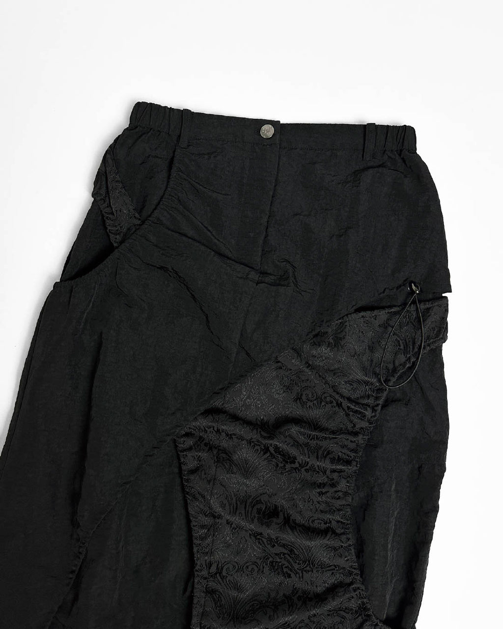 25AW-010 SKIRT - Spiral (Black)