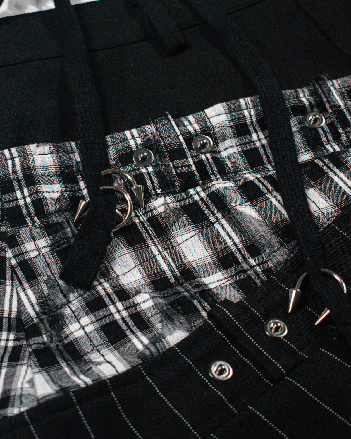 25SS-004 SKIRT - FRAYED BANQUET