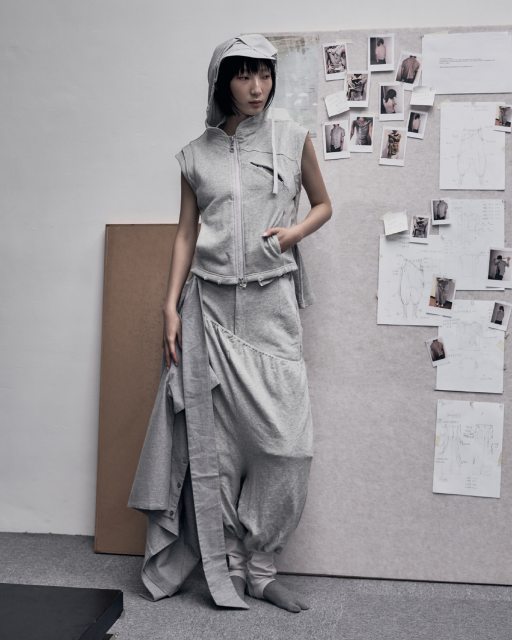26Pre-Fall 015 Pants - Frontier (Gray)