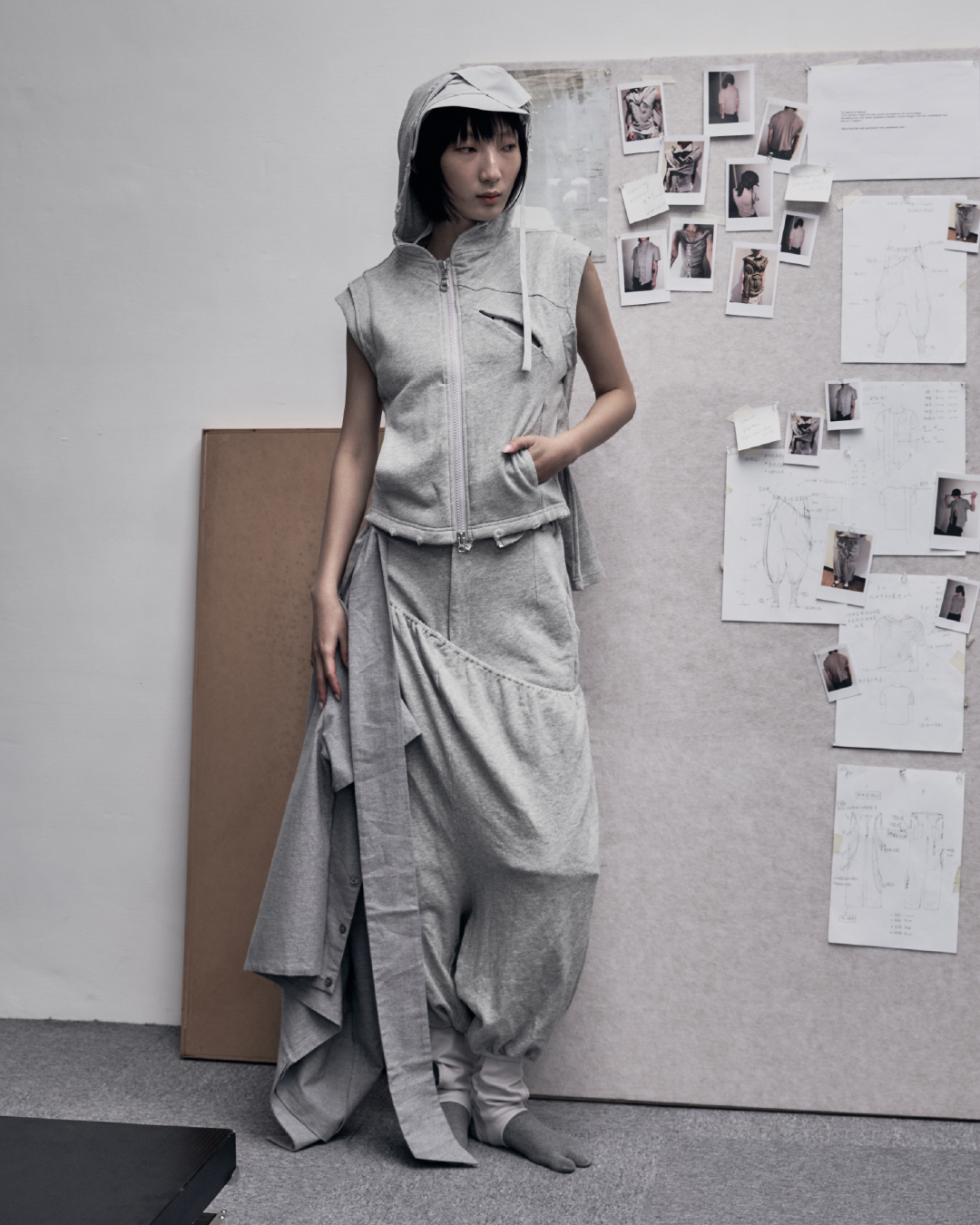 26Pre-Fall 015 Pants - Frontier (Gray)