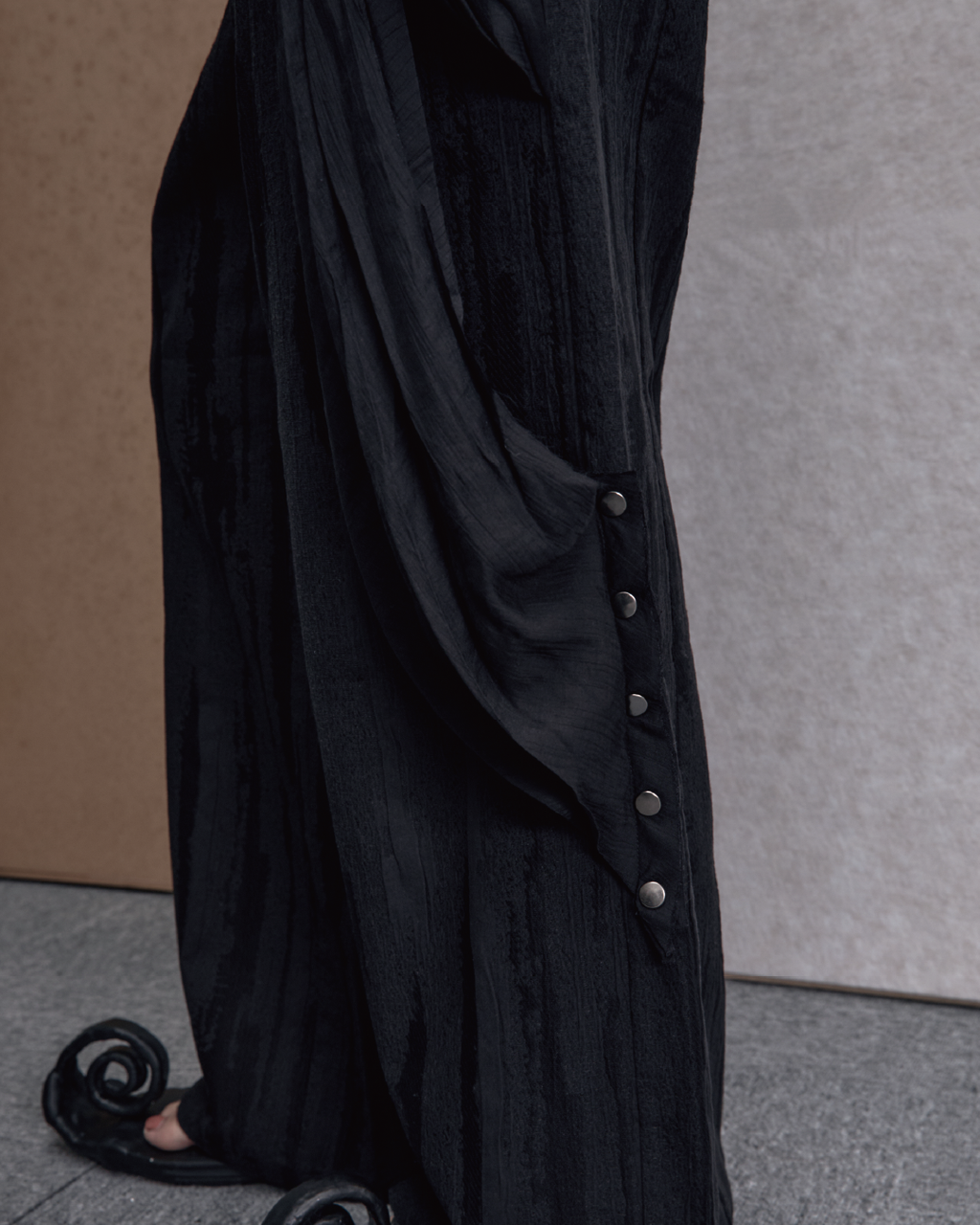 26Pre-Fall 016 Pants - Desolate (Black)
