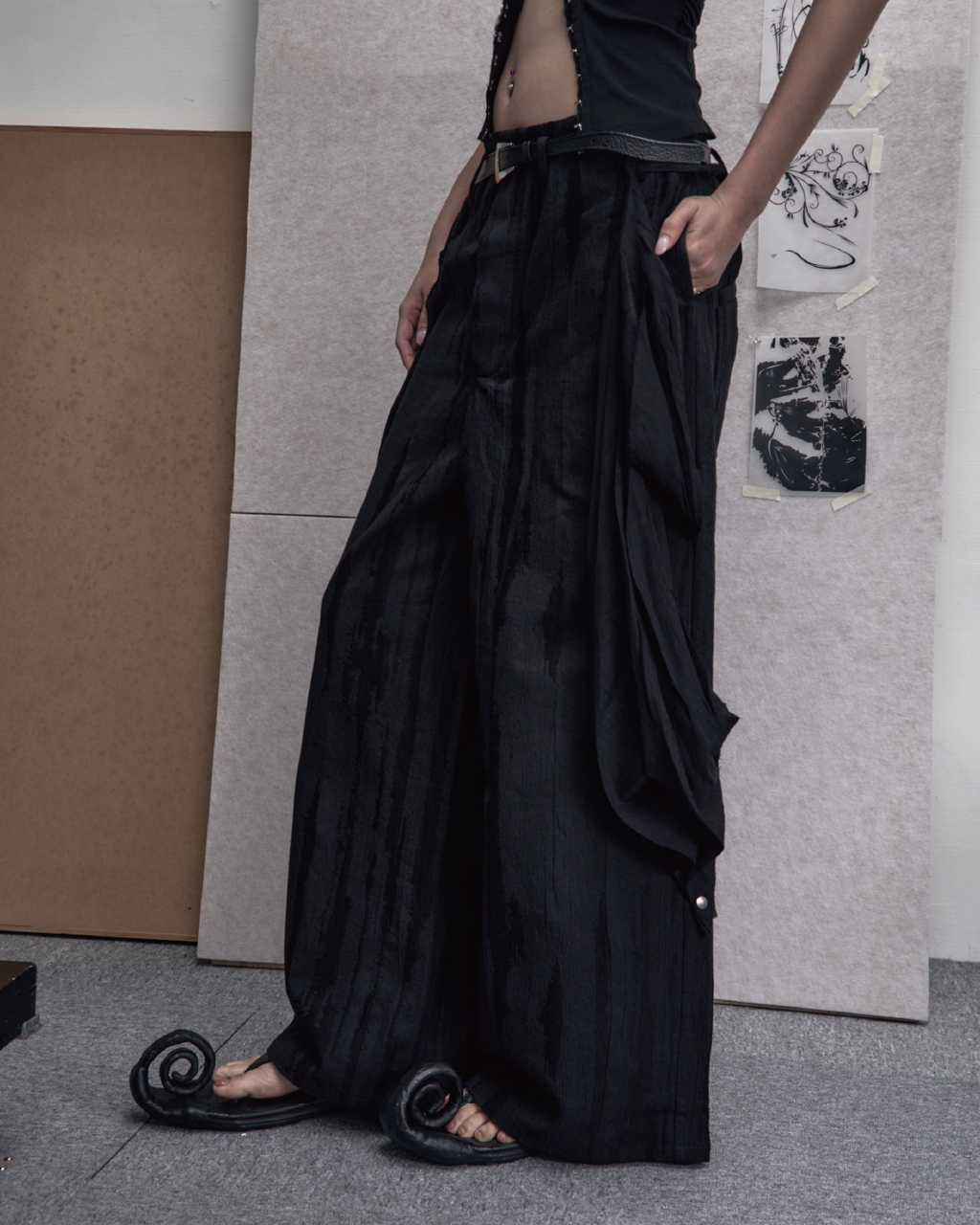 26Pre-Fall 016 Pants - Desolate (Black)