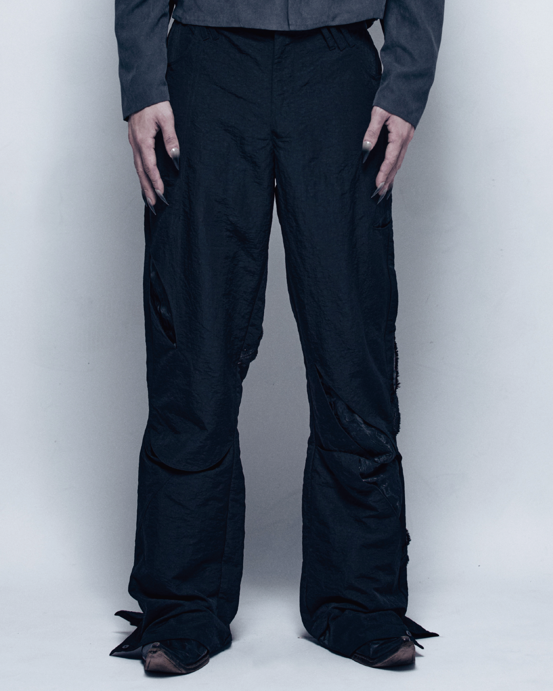 25AW-009 PANTS - Four legs