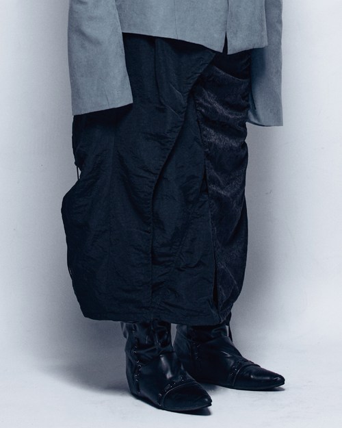 25AW-010 SKIRT - Spiral (Black)