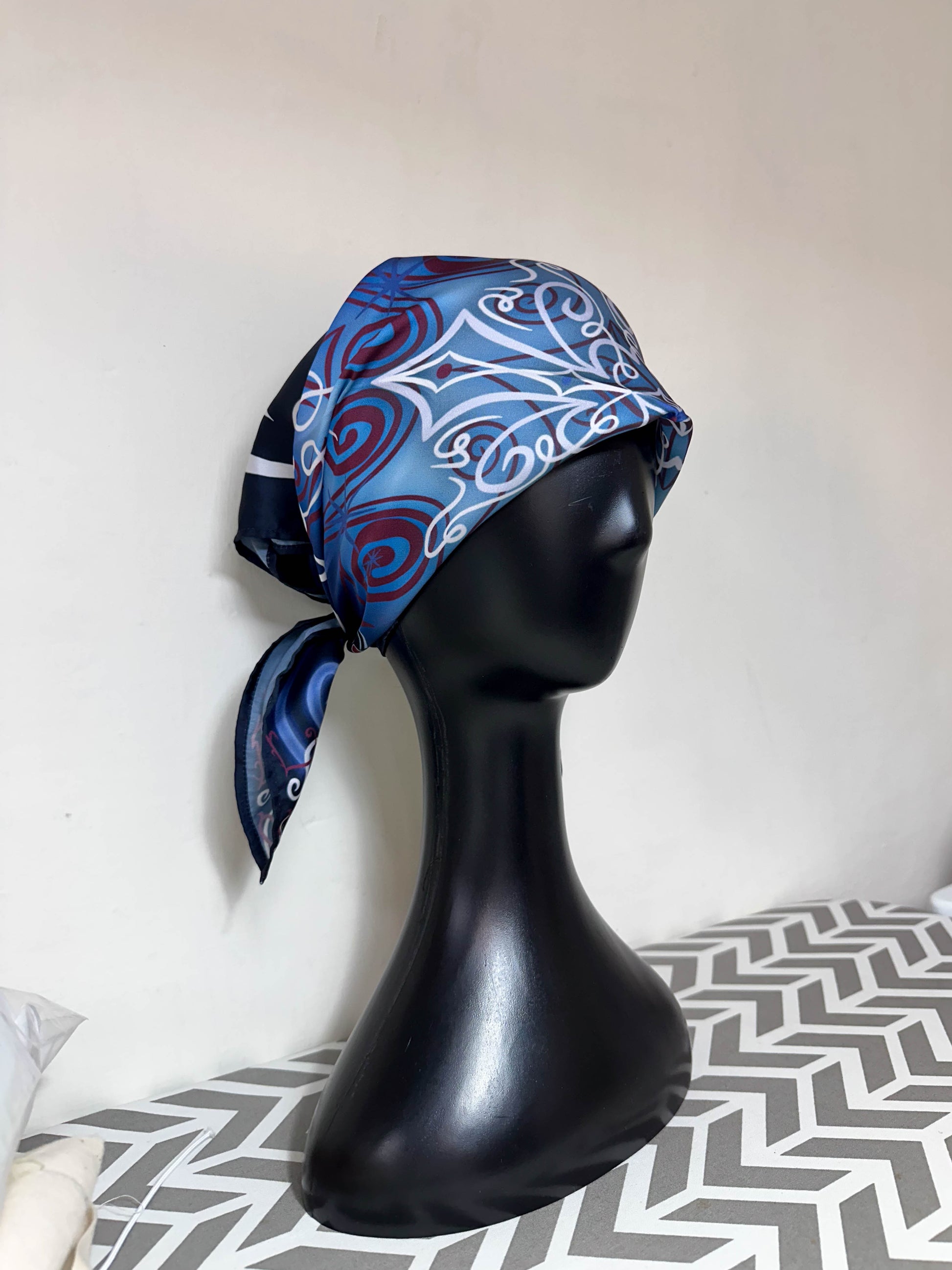 005 KERCHEIF (Matte)