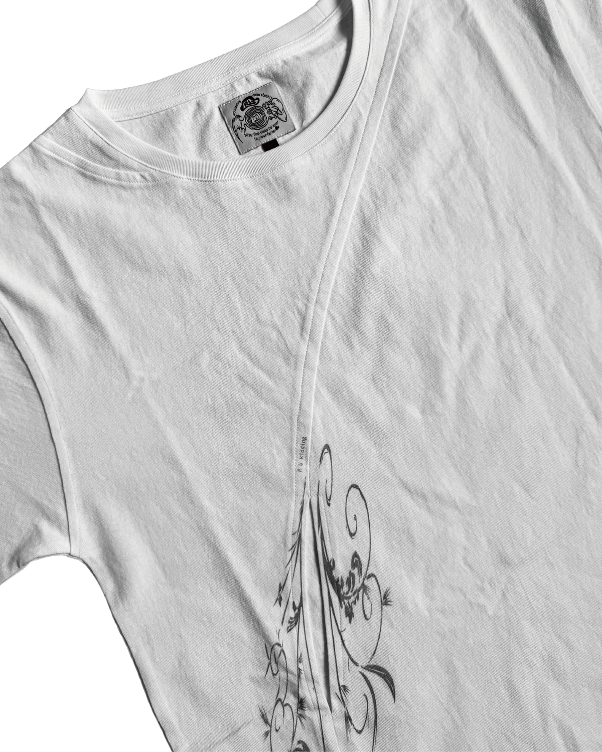26AW 018 T-Shirt - Through the window (White)