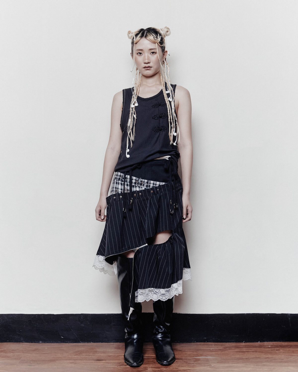 25SS-004 SKIRT - FRAYED BANQUET
