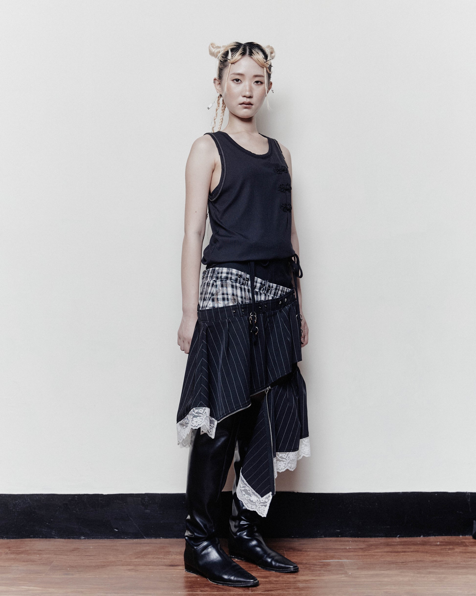 004 SKIRT - FRAYED BANQUET